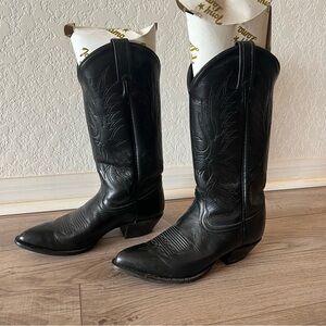 Tony Lama black leather boots. Reg No 26613100, Style 1103 R10 / RIO. Size 7C